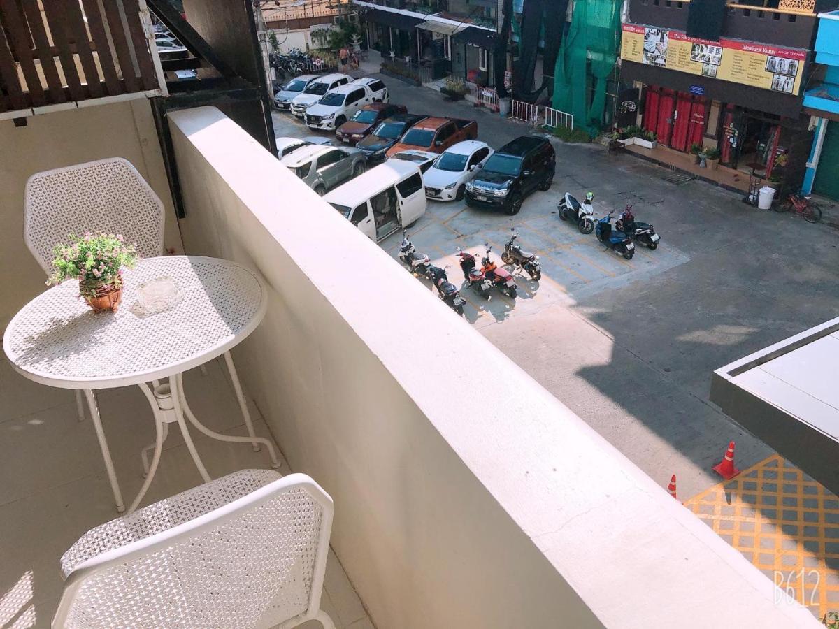 Hotell Sky Silk Decoration House Patong